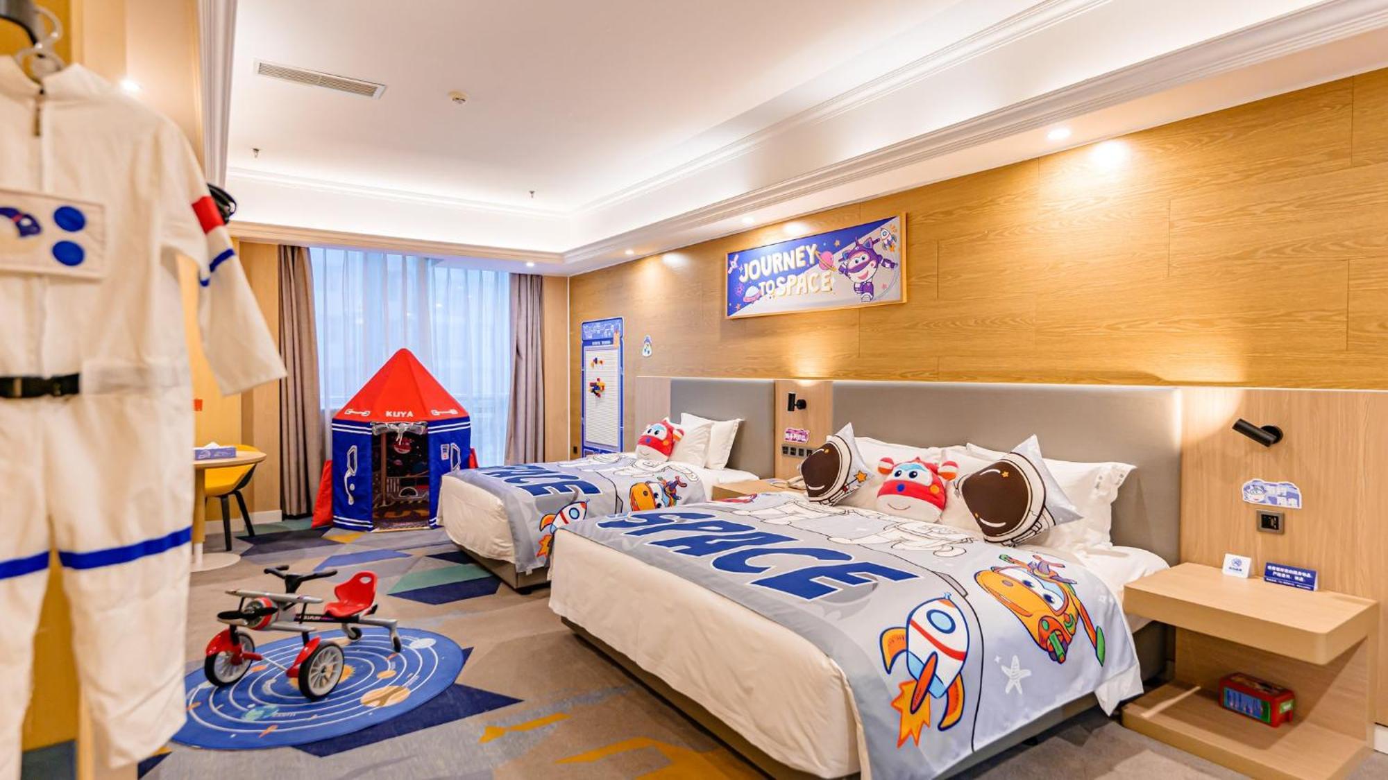 Holiday Inn Express Chengdu Tianfu Square By Ihg - Chunxi Road And Kuanzhai Alley 외부 사진