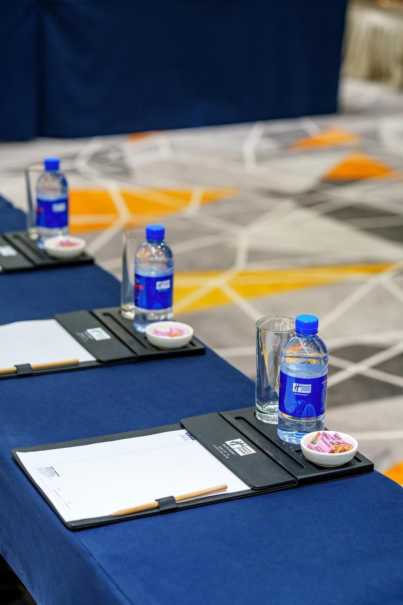Holiday Inn Express Chengdu Tianfu Square By Ihg - Chunxi Road And Kuanzhai Alley 외부 사진