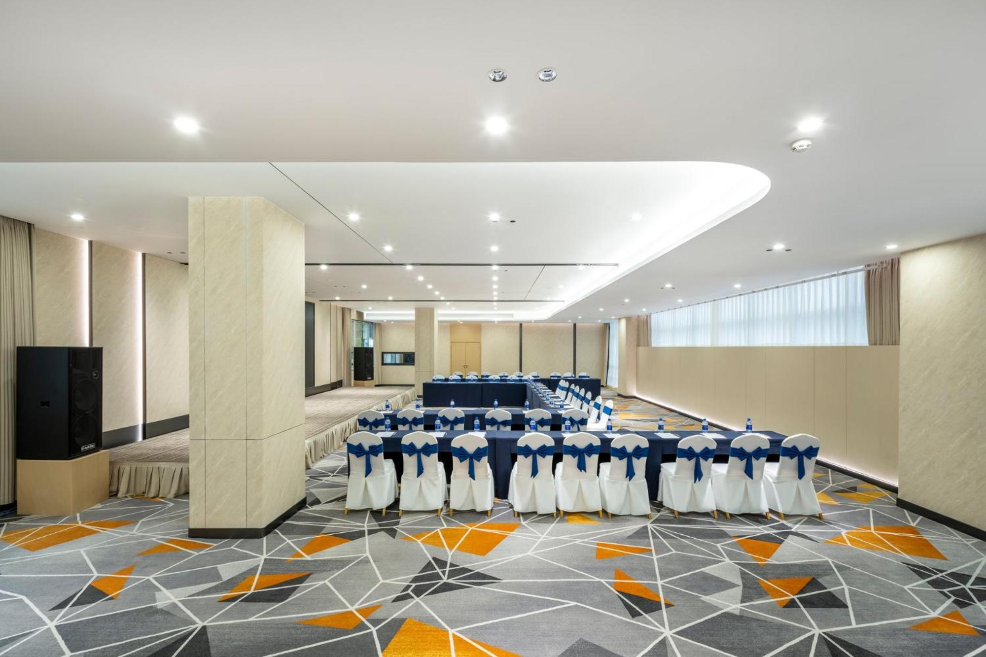Holiday Inn Express Chengdu Tianfu Square By Ihg - Chunxi Road And Kuanzhai Alley 외부 사진